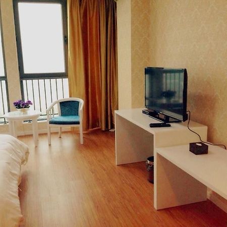 Zhenzhou Lantian Business Hotel Csengcsou Kültér fotó