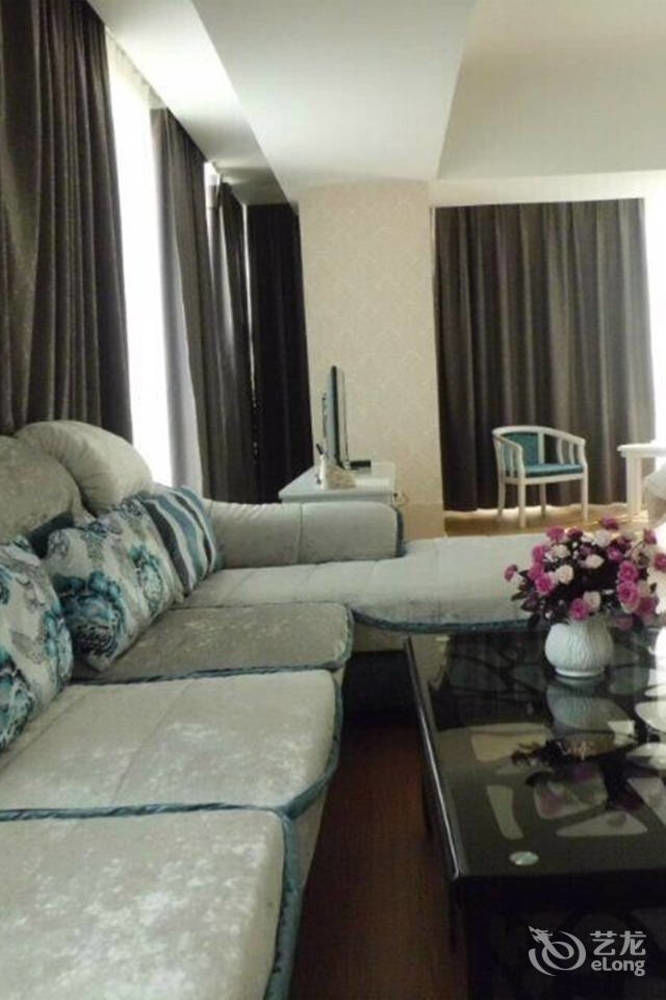 Zhenzhou Lantian Business Hotel Csengcsou Kültér fotó